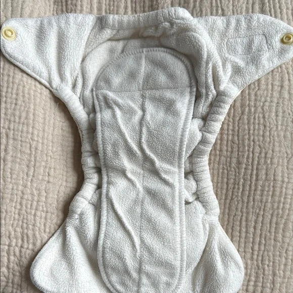 Grovia AIO Newborn Cloth Diapers (6) - Picture 8 of 14